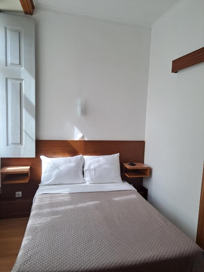 Residencial Aviz Hotel Coimbra Bagian luar foto