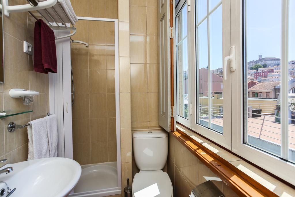 Residencial Aviz Hotel Coimbra Bagian luar foto